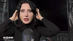 जर्मन सिसी अस्मर लौ नेस्बिट और लिया लुईस के साथ इंटेंस