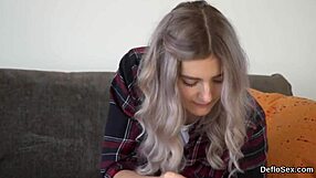 वाह! कामुक टीन ने चूत फैलाकर वाइल्ड क्लाइमेक्स तक पहुंची