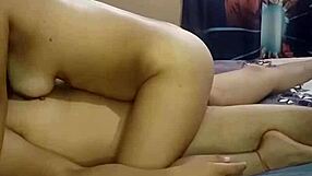 la novia de mi amigo se pone cachonda y me entrega su culo