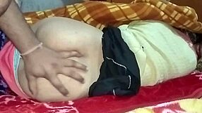 Close up and personal cunilingus with an Indian amateur