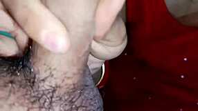 Amateur Indian babe gives killer closeup blowjob with skill