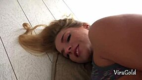 Hard fuck sofi goldfinger's pink pussy