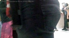 i found this irresistible big-ass prostitute in leggings