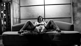 Bobbi Masturbates in Corset and Stockings!