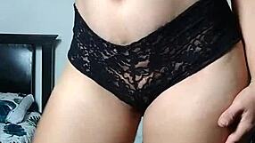 Argentinian Milf Shows Off Her Big Ass in Homemade Video