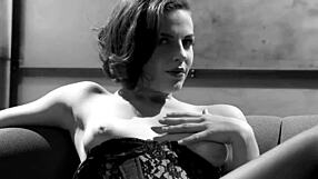 Bobbi Masturbates in Corset and Stockings!