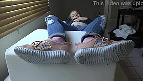 Kristy’s new sneakers fetish – A fetish porn video with a skinny, blonde amateur
