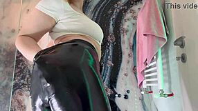 big butt latina blows in tight leather leggings