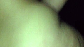 अरे, क्या वो सच में एंजेल्स के सपने देखती है जबकि उसकी काली गांड मारी जा रही है?