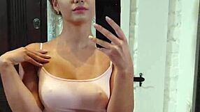 Does Mia Piper Masturbate Before the Mirror?