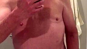 I masturbate and cum tribute to Brad and Ginger