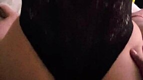 rica prostituta culona rides in hotel without condom