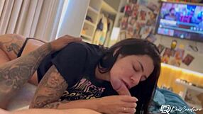 Safada Casada SENTOU GOSTOSO on Dotado's Hard Cock