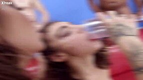 I Can’t Get Over Lily Veroni’s Wild Anal Fisting And Squirt Show With Gio2312