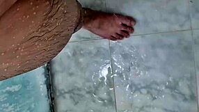 Deixando A Rola Bem Limpa Para Voce Mamar