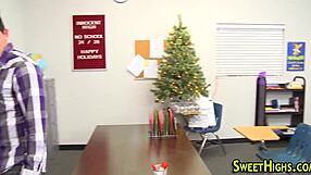 टैटू वाली 18+ हॉटी वाइल्ड सेशन बाद स्पर्म से भरी