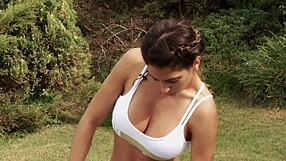 Cinthia Fernandez Arm Exercise Body Secrets