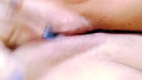 Young teen rubs her ass and pussy during masturbation until cum drips on webcam