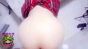 किंग टेंग मेई मेई - गर्लफ्रेंड दरवाजे पर झुकी, क्विक हार्ड राइड के लिए