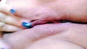 Young teen rubs her ass and pussy during masturbation until cum drips on webcam