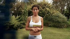 Cinthia Fernandez Arm Exercise Body Secrets