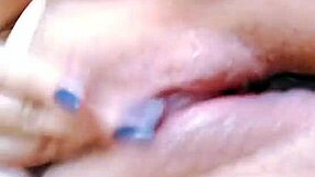 Young teen rubs her ass and pussy during masturbation until cum drips on webcam