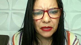 चिको की गर्लफ्रेंड और स्वीट मम्मा की हॉट मुलाकात