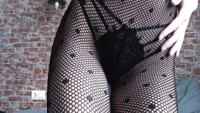 Skinny Gay Teen 18+ Performs Solo Webcam Show