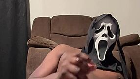 What's your favorite scary movie? Let's talk about it while enjoying a fun watch