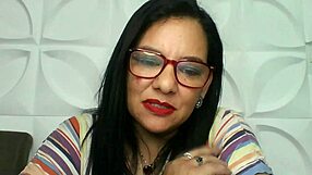 चिको की गर्लफ्रेंड और स्वीट मम्मा की हॉट मुलाकात