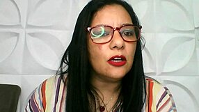 चिको की गर्लफ्रेंड और स्वीट मम्मा की हॉट मुलाकात