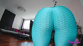 Perfect big-ass camgirl slams huge dildo in wild solo ride. Watch her dominate that toy!