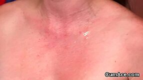 can you believe this hottie gulping all that cum?