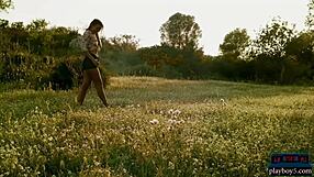 Czech Milf Beauty Anetta Keys In Solo Striptease Porn!