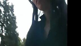 I show my big tits in the park