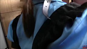 ल्यूक हार्डी देखता है बॉल-गैग्ड एड्रीना को बड़ा लंड चूसते हुए