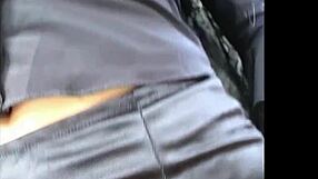 I show my big tits in the park