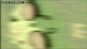 Hexie Bunny Lactates Milk Intensely on Webcam