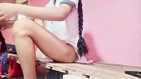 इंडियन कोएड को ट्यूशन टीचर ने रैंच पर जोरदार ठोका