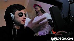 Gamer stepbro feels deep connection banging stepsis with creampie pov