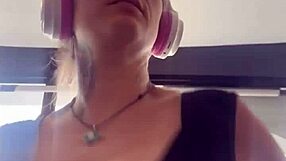 Blonde's Tits Bounce Out At Gym