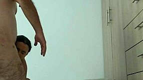 Gordita sabrosa with fat tits and big ass in intriguing display.