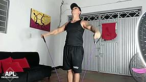 My gym trainer helped me do a great cardio workout
