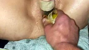 Velvet Rain 23 जोर से मास्टरबेट करती है, स्क्वर्टिंग की प्यास बुझाने को बड़े टॉयज