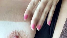 Meu Amante Loves Sucking My Big Tits in Hot Video to Tease