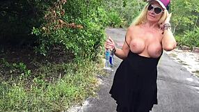 I, Kelley Cabbana, play with my pussy in the park