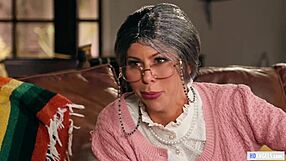 Mysterious Nanny and Step Daughter Clash in Wild Scissoring - Mrs Doubtfire Parody