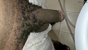 i watch arab pissing porn, so wet and naughty