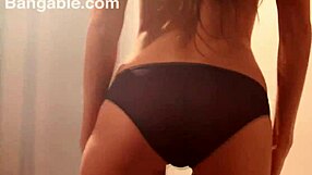 जंगली डांस फैशन शो में हॉट मॉडल्स नंगी हो गईं स्ट्रिप