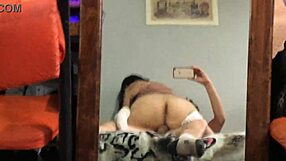 la novia de mi amigo cabalgando en mi pija 😏